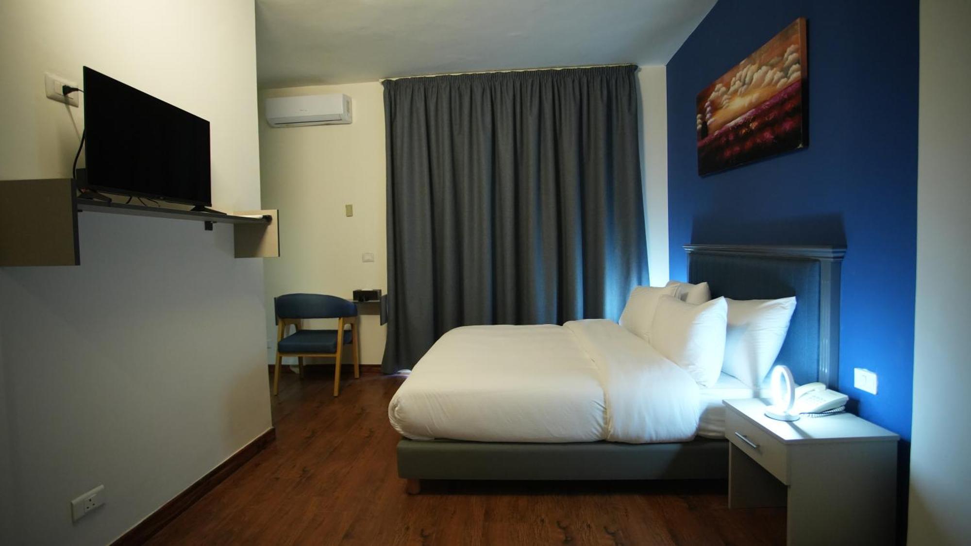 Manara Riva 4*