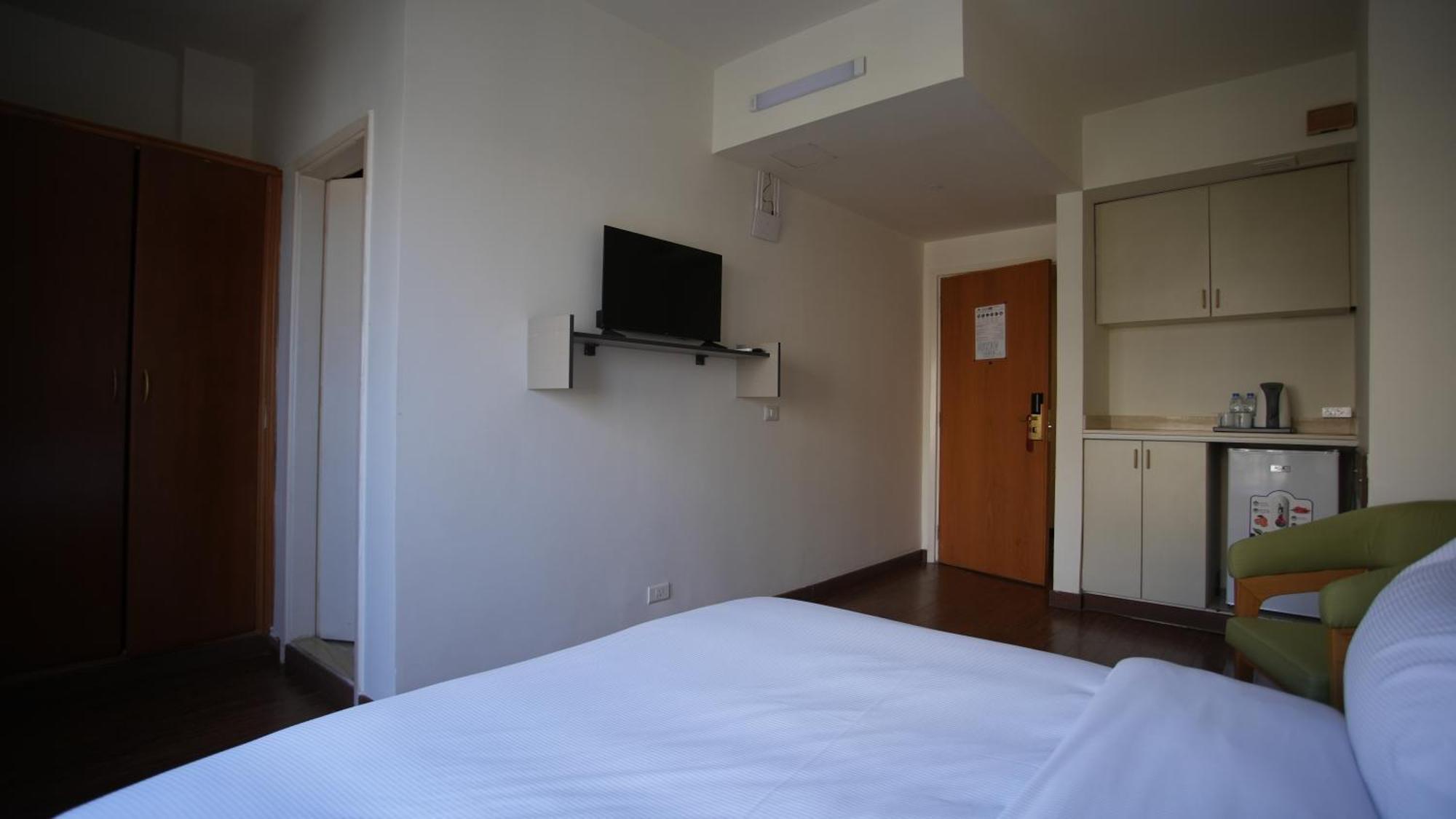 Manara Riva Hotel 4*