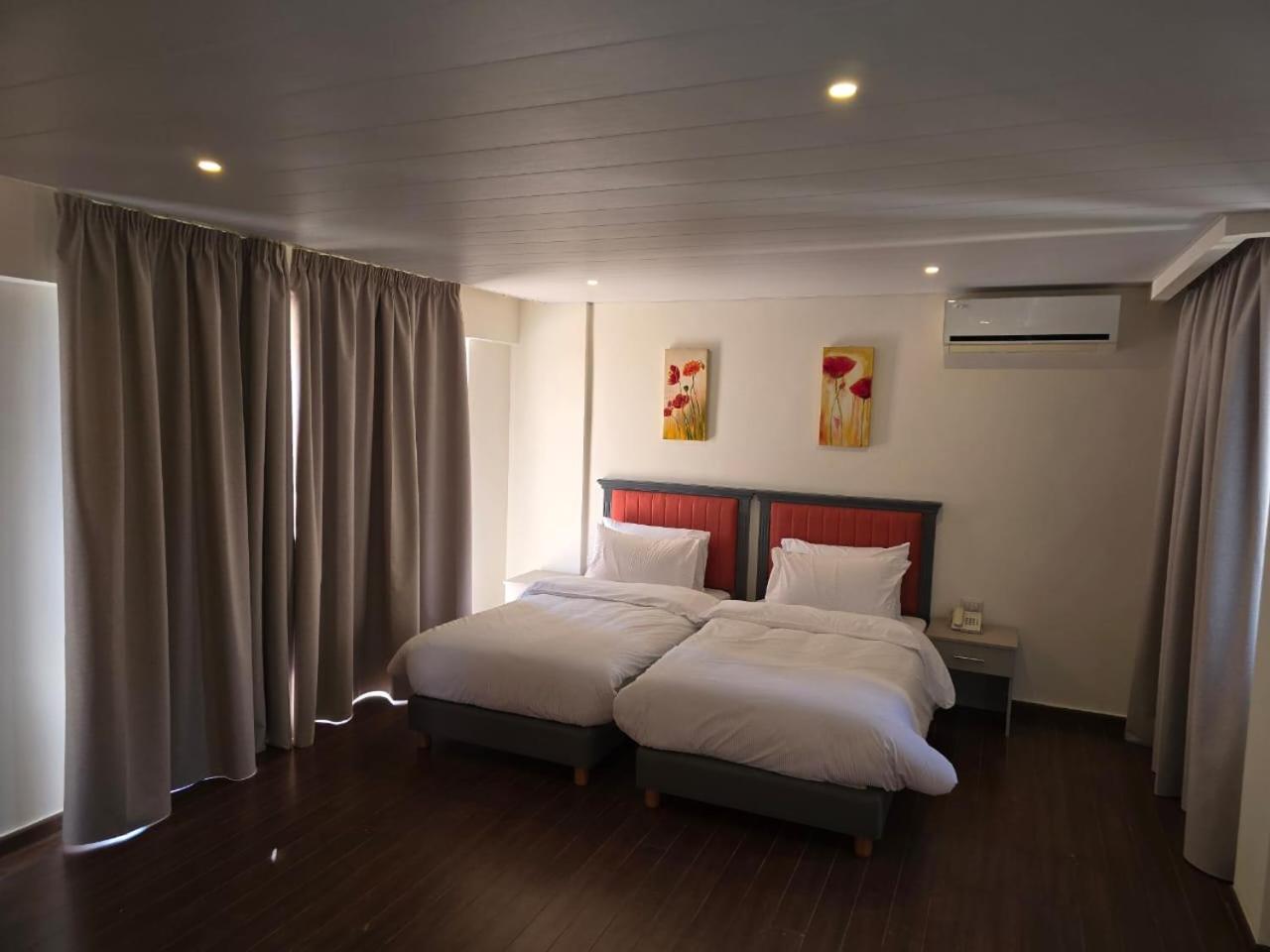 Manara Riva Hotel