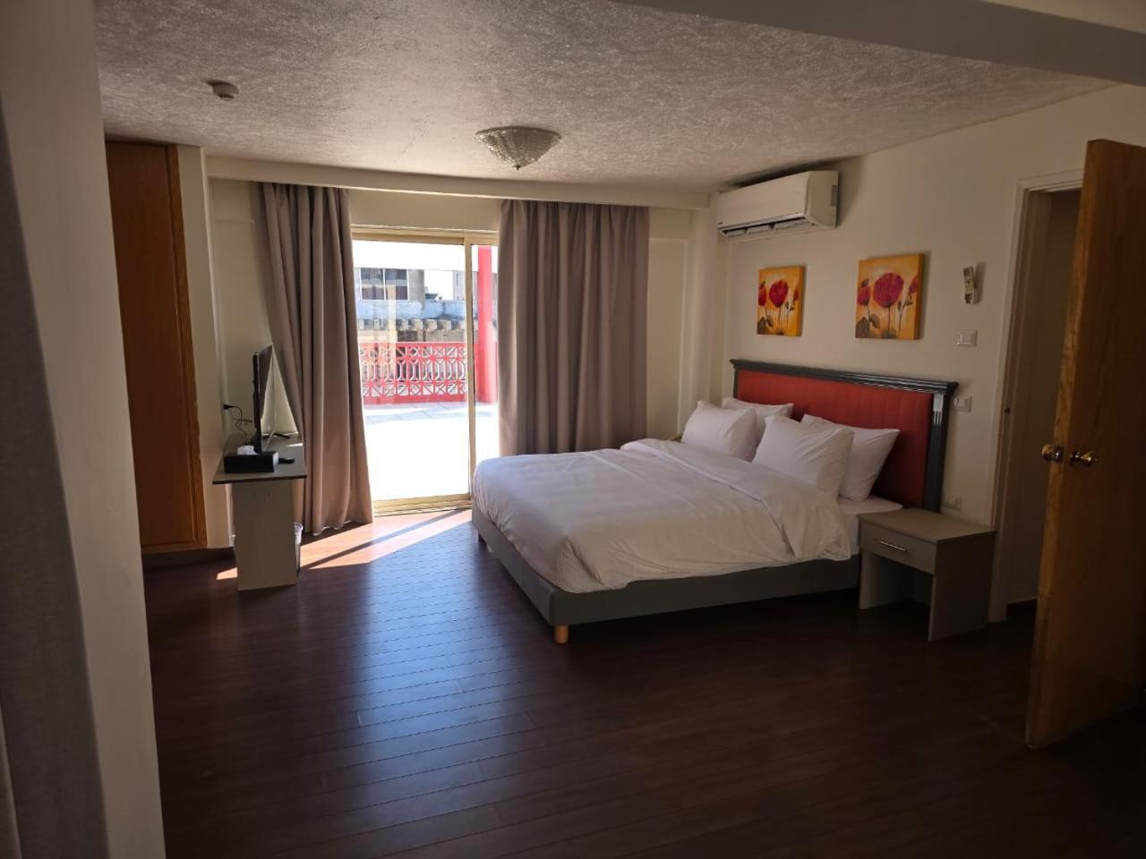 Manara Riva 4*