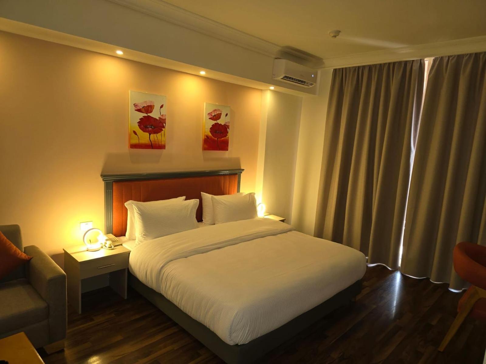 Manara Riva Hotel
